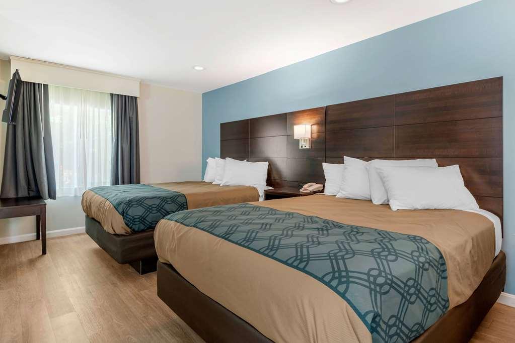Quality Inn & Suites Lincoln Quarto foto